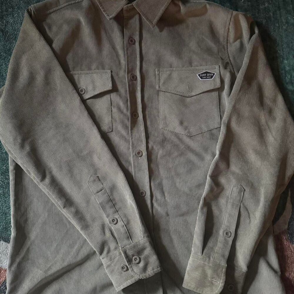 Unbranded Men's Grey and Green Shirt
